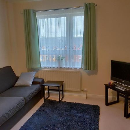 נורת'המפטון Double Room In A Top Floor Shared Apartment מראה חיצוני תמונה